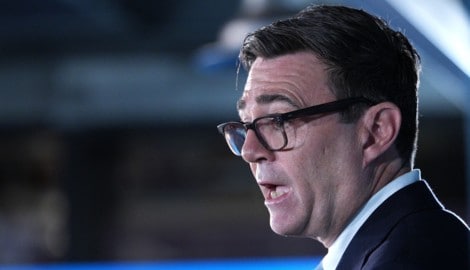 Der britische Premier Andy Burnham spricht von einer russischen Einmischung in das ...