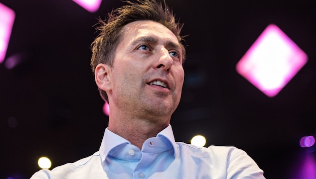 Mario Stecher bei der Einkeidung des ÖSV