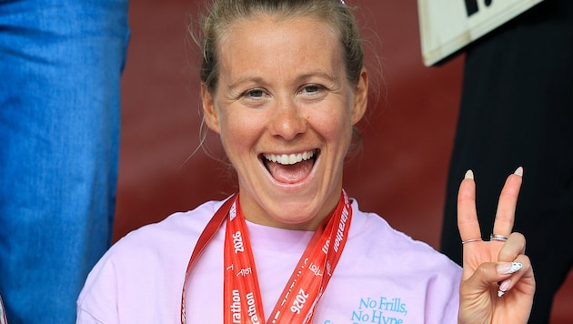 Julia Mayer strahlt.