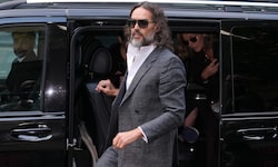 Sechs Frauen werfen Russell Brand in dem Verfahren, das am Mittwoch beginnt, sexuelle Übergriffe ...