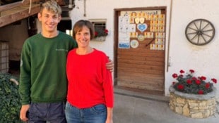 Michael Kogler absolviert seinen Zivildienst am Hof von Michaela Burgstaller und hilft in ...