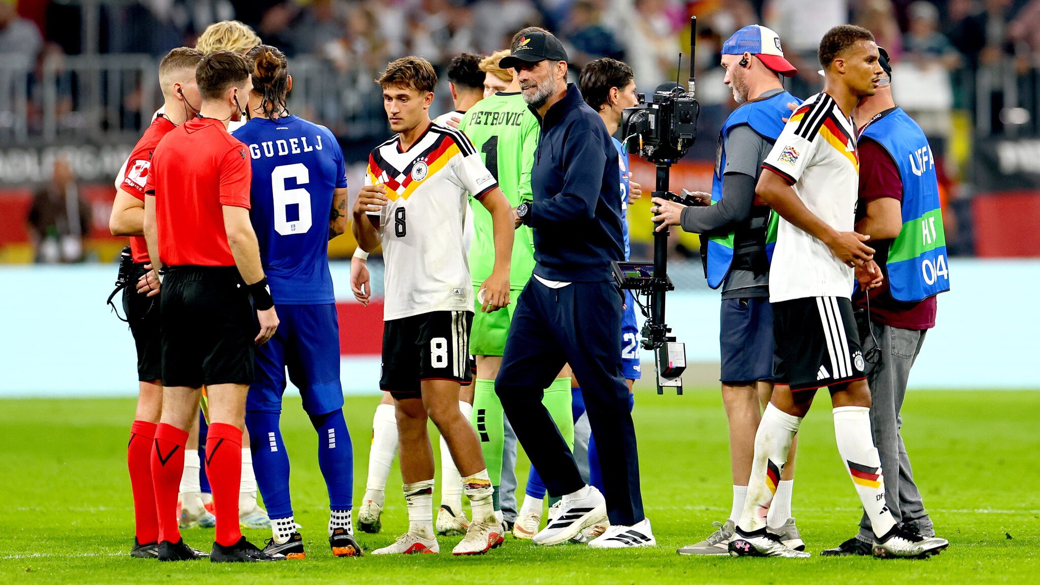 Megbüntette az UEFA a szerbeket: zárt kapuk mögött játssza a Nemzetek Ligája-meccset a német válogatott?