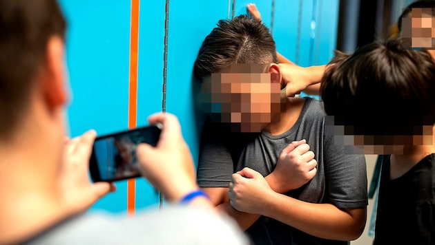 Der 14-Jährige war nach dem stundenlangen Martyrium schwer verletzt (Symbolbild).