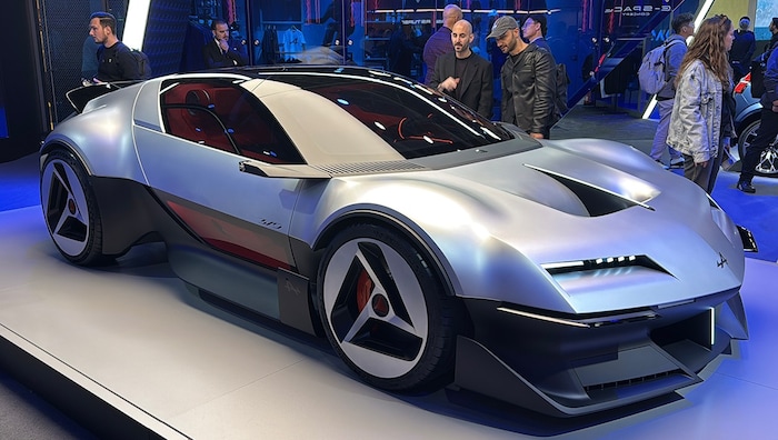 Alpine zeigt das A310 Concept an den gleichnamigen Klassiker.