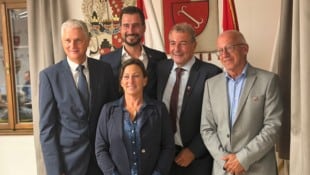 Bezirkshauptmann Bernd Riepan, Vizebürgermeisterin Gerda Burian, GR Patrick Glanznig, ...