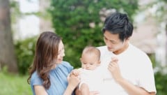 Das staatliche Dating-Projekt „FirstDate“ soll mehr Kinder bringen.