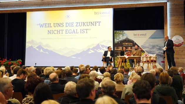 Viele kamen zur Vollversammlung, ging es doch um die Zukunft einer ganzen Region.