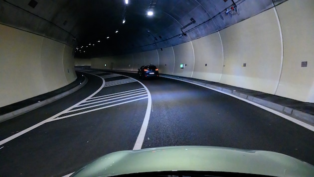Ein Blick in den A26-Tunnel