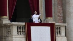 Medienrecherchen zeichnen ein neues Bild der zeitlichen Abläufe von der Diagnose des Papstes bis ...