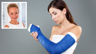 Der Sportgips ist innen ausgepolstert.