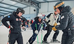 Die Athleten der EC3-Trainingsgruppe sind begeistert von der Arbeit mit Trainer Matthias Mayer ...