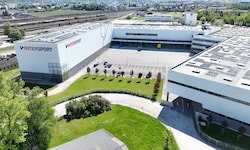 Das große Logistikzentrum von Intersport in Wels beliefert mehrere Länder.