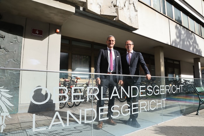 Auch die Präsidenten Stutter (LG, re.) und Gosch (OLG) orten Handlungsbedarf.
