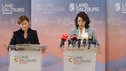 Landeshauptfrau Karoline Edtstadler (re.) und Marlene Svazek halten sich mit neuen Belastungen ...
