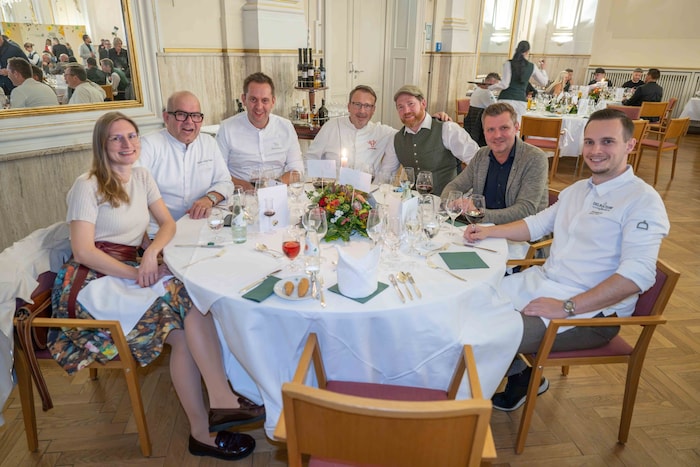 Spitzenköche unter sich (Christof Widakovich 2.v.re.)