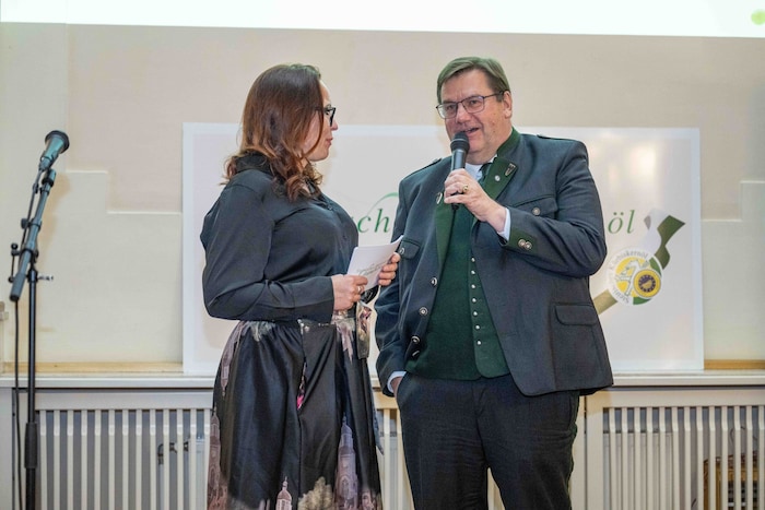 Kathi Wenusch moderierte gewohnt charmant