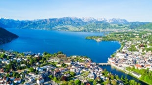 So könnte das Seeviertel auf dem Areal des ehemaligen Seebahnhofs am Traunseeufer in Gmunden ...