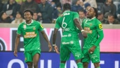 Claudy Mbuyi (re.) bejubelte beim LASK sein erstes Tor nach dem Comeback.