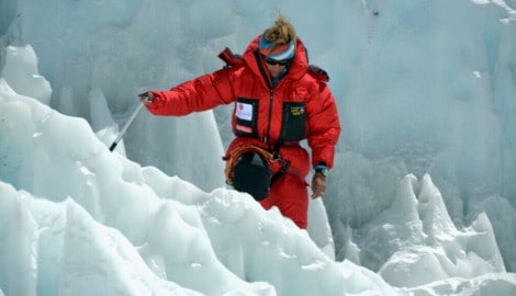 Evelyne Binsack hat als erste Schweizerin den Mount Everest bestiegen, zudem hat sie es sowohl ...