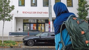 Trotz Verbot ist das Kopftuch in Wiener Schulen weiter präsent.