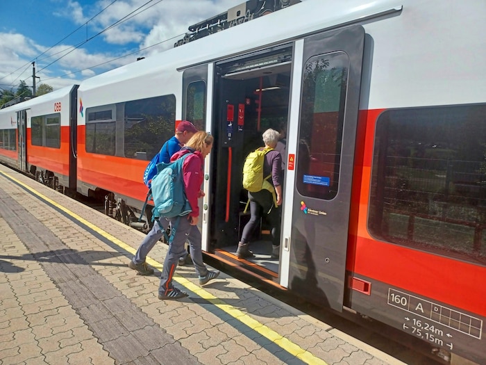 Mit der Bahn direkt zum Ausgangspunkt der Wanderung – ganz ohne Auto.