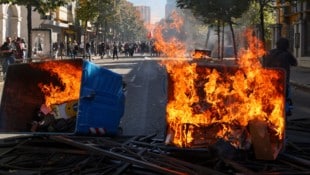 Im Zentrum von Tirana kam es auch am Mittwoch zu Zusammenstößen zwischen Demonstranten und der ...