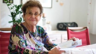Helga M. (89) verschickte die Parten von Otwin L. (98) – einige blieben offenbar liegen.
