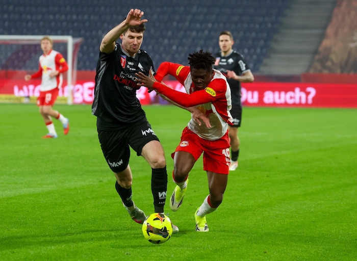 Am Sonntag wartet RB Salzburg auf Benedikt Zech (l.) und seine Teamkollegen.