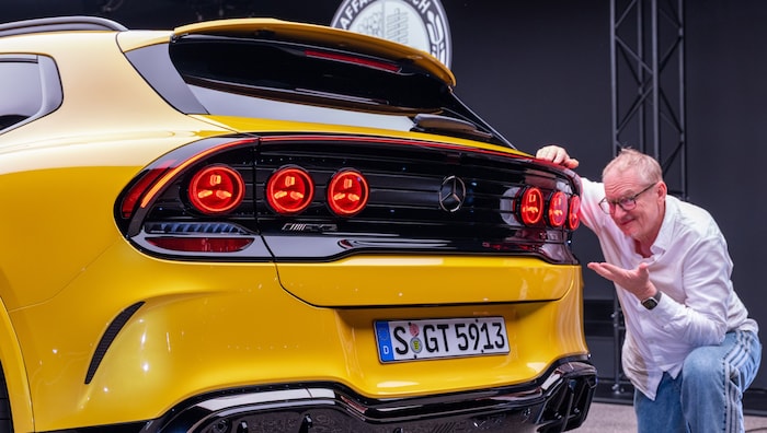 Warum das Heck bei den neuen AMG-Fahrzeugen hauptsächlich aus Plastik bestehen muss, bleibt ein ...
