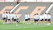 Sturm beim Abschlusstraining in Bournemouth, wo es heute Abend ernst wird.
