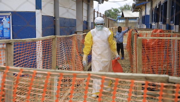 In Ebola-Behandlungszentren gibt es nur eine Mindestversorgung.