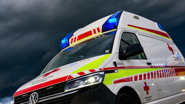Der 18-Jährige musste reanimiert werden. (Symbolfoto)