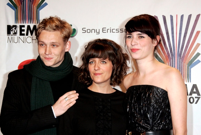 Kuttner (Mitte) im Jahr 2007 mit Matthias Schweighoefer und Nora Tschirner bei den MTV Europe ...
