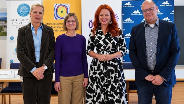 Jahrestagung Kinderschutz: Kathrin Sevecke, Susanne Greber-Platzer (Präsidentin der ÖGKiM), LR ...