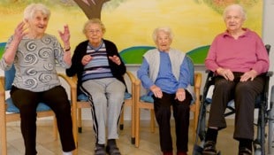 Margaretha Citroni (101), Maria Geiblinger (101), Josefa Bresenhuber (100) und Emma Zachhuber ...