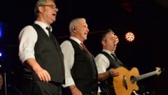 Monti Beton mit Toni Matosic und Thomas Schreiber (oben, links) kommen mit Hans Krankl nach ...