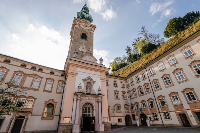 St. Peter Stiftskirche und das Stiftskulinarium.