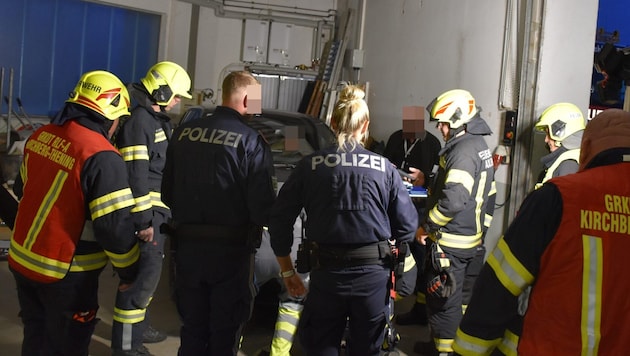 Polizei, Feuerwehr und Pannendienst war vor Ort.