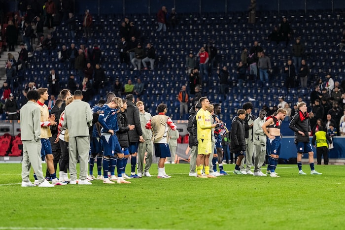 Die Salzburger müssen die 0:4-Pleite gegen den AC Milan am Donnerstag verdauen.