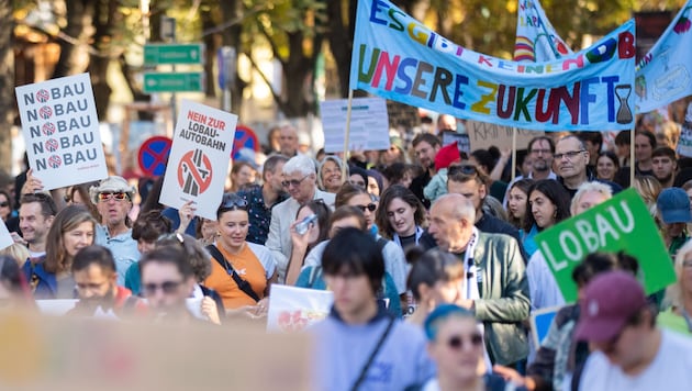 Tausende gingen allein in Wien auf die Straße.