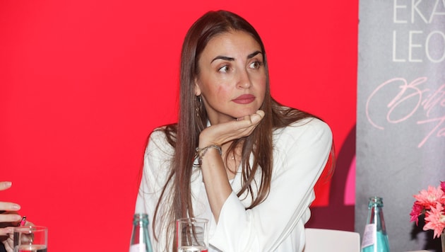 Ekaterina Leonova veröffentlichte unlängst ihre Biographie „Bittersüßer Tanz“. Darin teilte sie ...