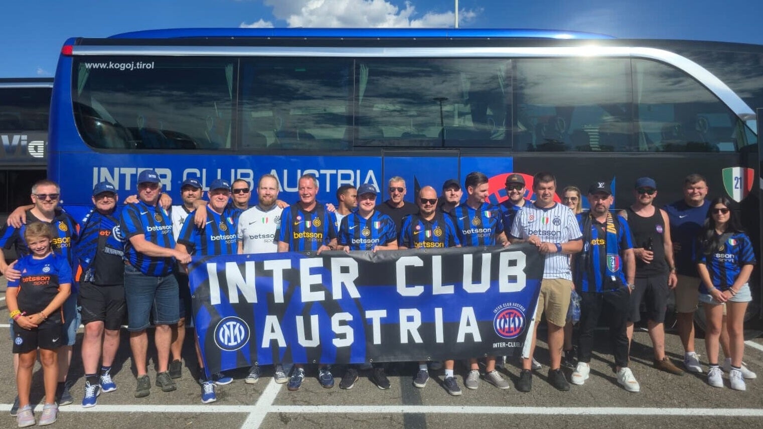 Milan-győzelem Salzburgban, Inter-szurkolók Linzben
