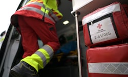 Eine Frau musste ins Spital gebracht werden.