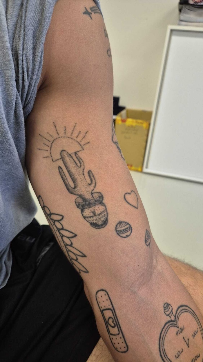 Den linken Oberarm ziert ein original-mexikanischer Kaktus.