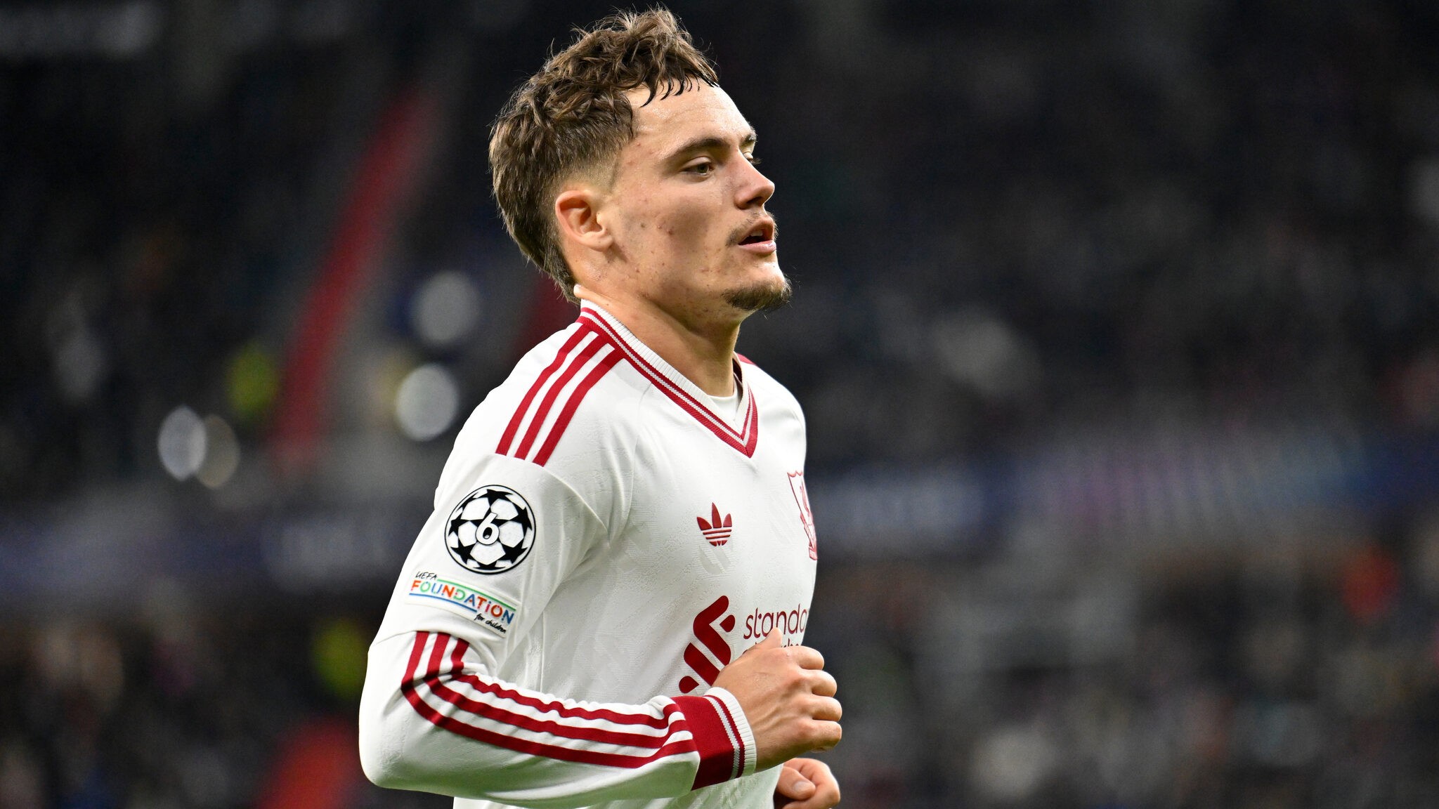 Nem csillapodik a kritika: liverpooli legenda követeli Florian Wirtz száműzését a csapatból