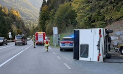 Der Anhänger musste abgeschleppt werden.