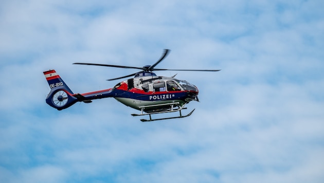 Der verletzte Mann wurde von der Flugpolizei mittels Taubergung ins Tal gebracht. (Symbolbild)