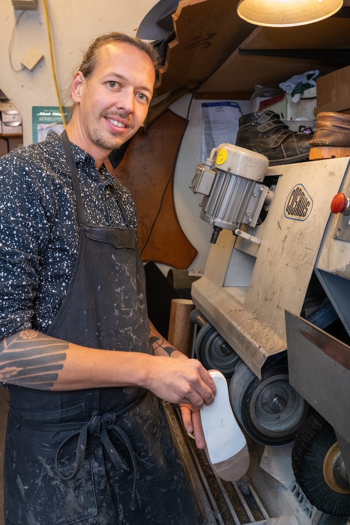 Das Familienunternehmen, das Elias in dritter Generation führt, ist heute mit fünf Standorten in ...