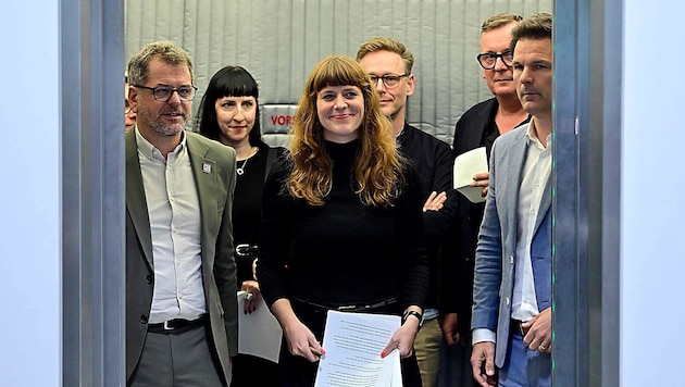 Die deutsche Hauptstadt Berlin wird voraussichtlich eine Dreier-Koalition bekommen.