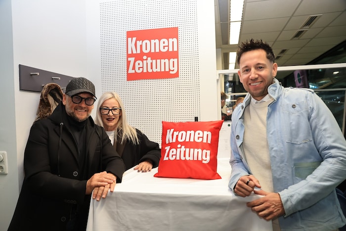 Familienausflug! Michael und Elfi Streiter mit ihrem Sohn Manuel (re.).